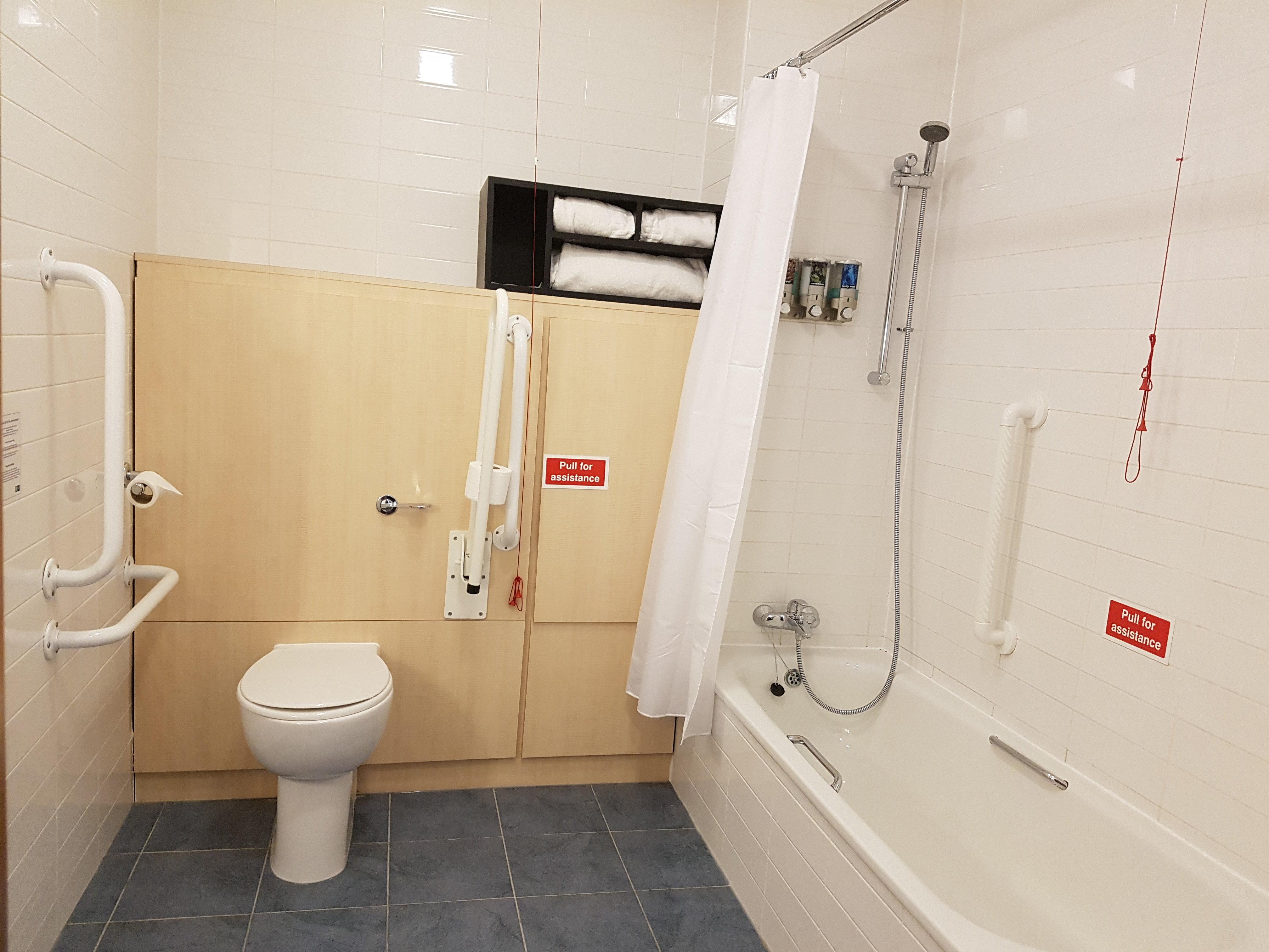 Holiday Inn Express Shrewsbury By Ihg Bagian luar foto